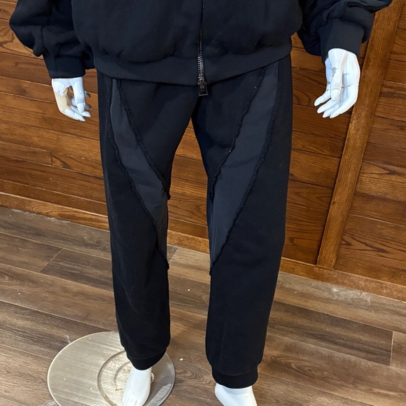 Tom Ford Black Jogger Set - Picture 4 of 14